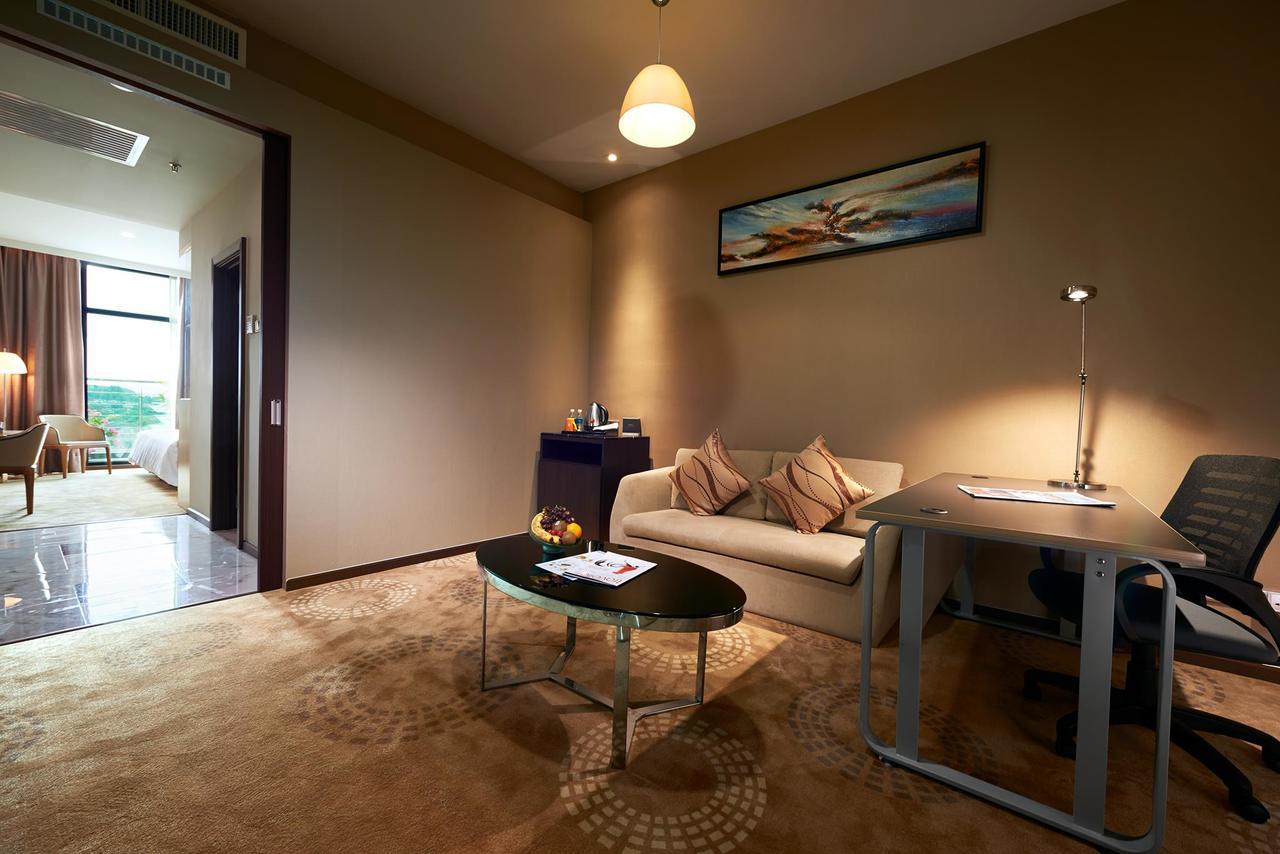 Purest Hotel Sungai Petani Exterior foto