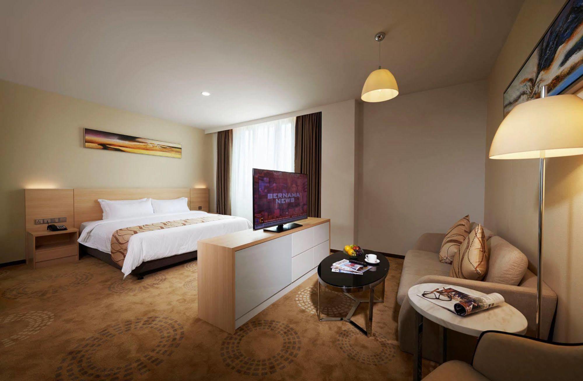 Purest Hotel Sungai Petani Exterior foto