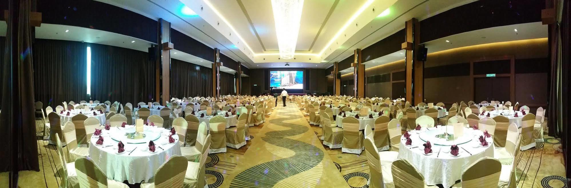 Purest Hotel Sungai Petani Exterior foto